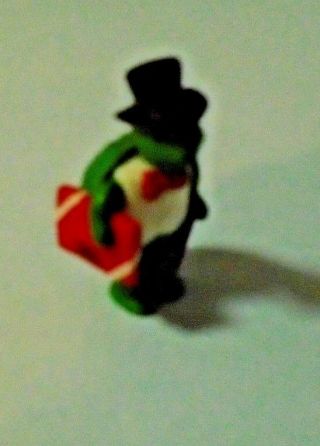 1991 Hallmark Christmas Merry Miniatures Turtle With Gift