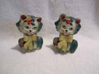 Vintage Cat With Bows Salt And Pepper Shakers