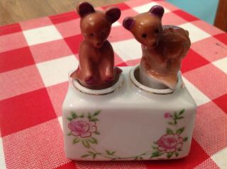 Vintage Small Bear " Nodders " Salt And Pepper Shakers