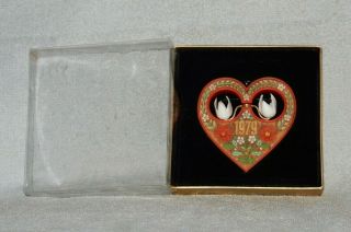 Hallmark 1979 Christmas Heart W Doves Twirl About Motion Ornament