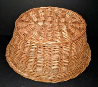 VINTAGE WICKER RATTAN WOVEN OVAL BASKET WITH HANDLES 13.  5 