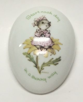 Egg Shaped Porcelain Box - Spring Love - Start Each Day In A Sunny Way Japan
