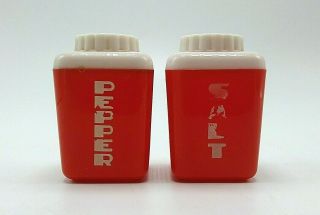 Vintage Lustroware Salt And Pepper Shakers Red White Plastic Made In Usa