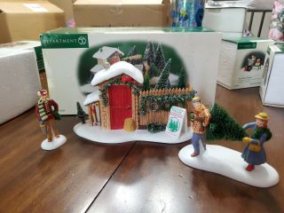 Dept 56 Christmas In The City Picking Out The Christmas Tree – 58959