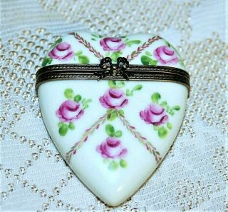 Vintage Limoges Porcelain Heart Shape Trinket Box Pink Roses Bow Clasp Ex Con