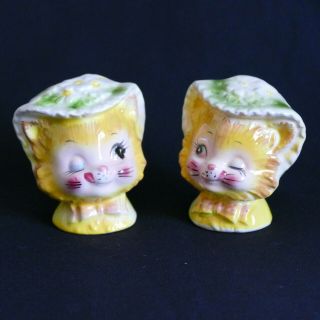 Vintage Enesco Miss Priss Yellow Winking Cat Kitty Salt & Pepper Shaker Set