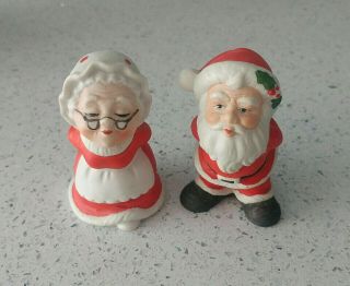 Vintage Lefton Christmas Kissing Santa and Mrs Claus Figurines 3in Tall Holiday 2