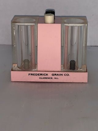 Vintage Pink Frederick Grain Clarence,  Il.  Plastic All In One Salt & Pepper