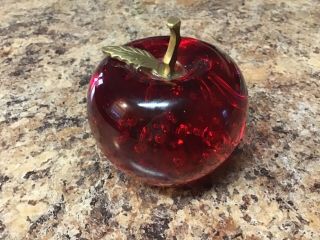 Dynasty Gallery Heirloom Collectibles Red Art Glass Apple Paperweight 3” Tall