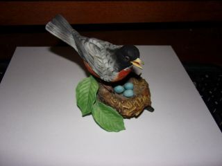 1989 Lenox Fine Porcelain American Robin Bird Figurine