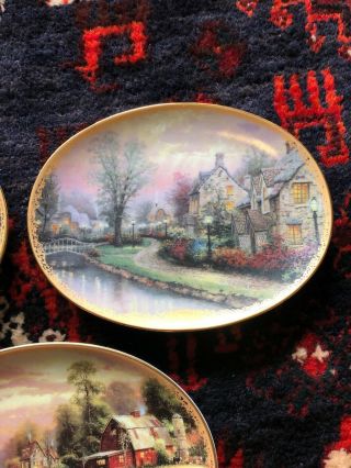 5 Thomas Kinkade Lamplight Village Plates in 4