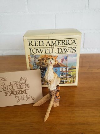1984 Lowell Davis " The Crooner " Figurine With Box