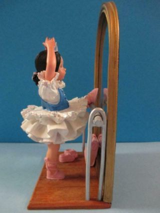 Madame Alexander AT THE BARRE Ballerina Doll with Mirror 7 