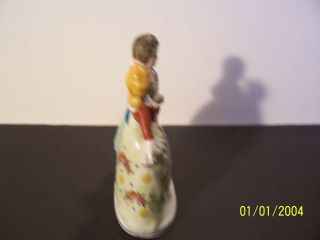 Made in Occupied Japan standing Colonial Couple,  in vg cond.  5 1/2 