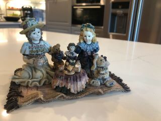 Boyds Bears,  Tea For Four 3507 Resin Figurine