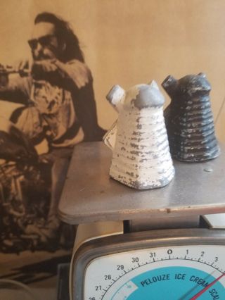 Vintage Aluminum Metal Cast Iron Windmill Salt and Pepper Shakers 3