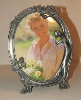 Art Nouveau Style Metal Oval Picture / Photo Frame