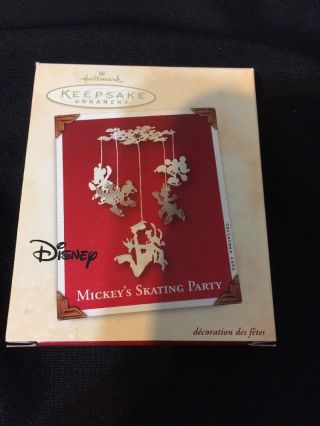 Hallmark " Disney Ornament” Mickey’s Skating Party 2002