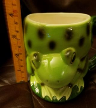 Takahashi San Francisco Hand Painted Ceramic Green Frog Mug Cup