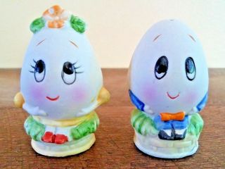 Lefton Anthropomorphic Easter Egg Boy & Girl Salt & Pepper Shaker Set Ceramic