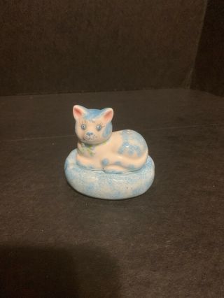 Vintage Cat On A Pillow Salt And Pepper Shakers Made In Korea