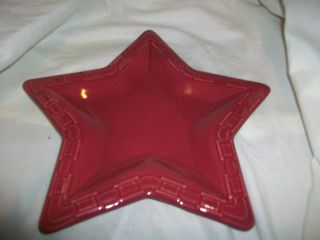 Longaberger Woven Traditions Paprika Pottery Star Plate Maroon