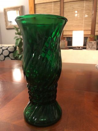Vintage E.  O.  Brody Co Cleveland Emerald Green Swirl 9.  5 " Vase G106