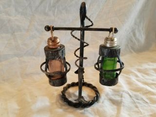 Vintage Metal Anchor stand with Green & Red Glass Salt and Pepper Shakers 3