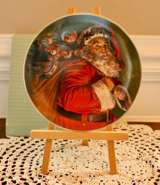 Avon Christmas Collectors Plate 1987 Trimmed In 22k Gold Made Or Porcelain