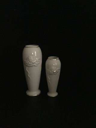 2 Lenox Rose Blossom Vase’s 24k Gold Trim 7.  5 " And 6 "