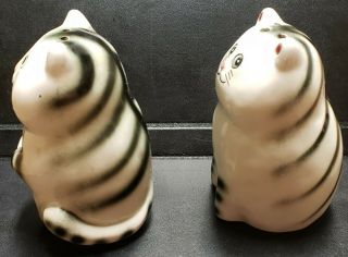 Vintage Lefton Cute Fat Cat Anthropomorphic Salt Pepper Shakers 3