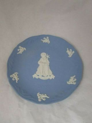 Wedgwood Jasperware Blue and White Love Christmas Plate 2002 4