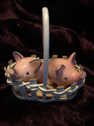 Adorable Vintage Ceramic Pink Pigs In Pen Caddie Salt & Pepper Shakers Japan Pig