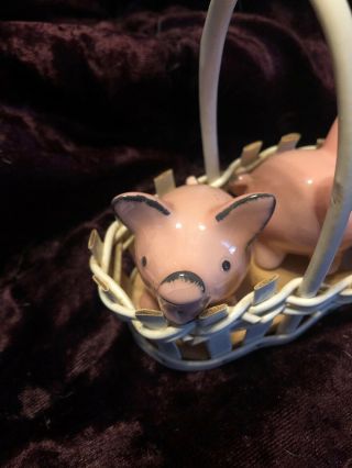 Adorable Vintage Ceramic Pink Pigs in Pen Caddie Salt & Pepper Shakers Japan Pig 2