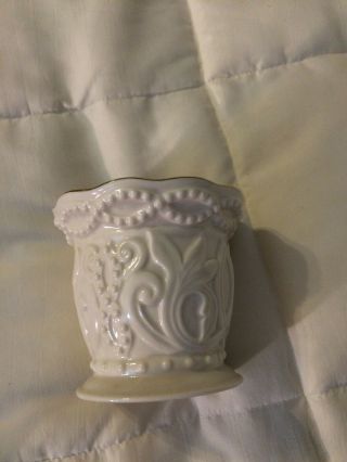 Vintage Usa Lenox Cream Fine Porcelain China Leaf Gold Trim Vase Bowl