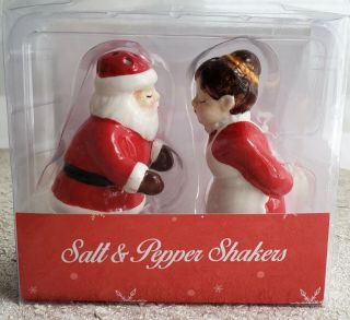 Midwest Cannon Falls Salt Pepper Shakers Santa Mrs Claus Christmas Red White Bro