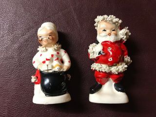 1950’s Napco Santa And Mrs Claus Salt & Pepper Shakers With Soaghetti Trim