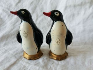 Vintage Ceramic Black And White Penguins W/ Gold Feet Salt And Pepper Shakers