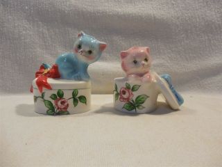 Vintage Py Japan Ceramic Cat On Box Salt & Pepper Shakers - 1 Chipped