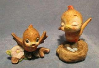 Vintage Josef Baby & Mother Robin Ceramic Miniature Bird Figurines