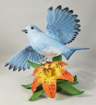 Lenox 1994 MOUNTAIN BLUEBIRD Fine Porcelain Bird Figurine 2