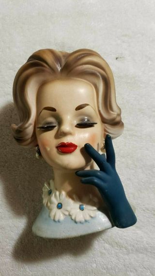 Vintage Napcoware Lady Head Vase C6428 Highlighted Hair Blue Glove Eyelashes 6 "