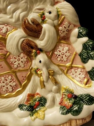 fitz and floyd classics santa with bunnies chrsitmas plate 10.  5 5