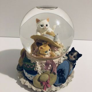 The San Francisco Music Box Company Sankyo “memory” Snow Globe Cats Kittens