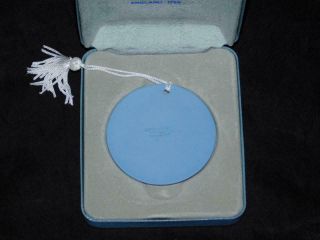 Vintage Wedgewood Blue White Santa Christmas Ornament Round Jasperware 2
