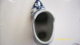 VINTAGE BLUE AND WHITE DELFT STYLE SHOE 3