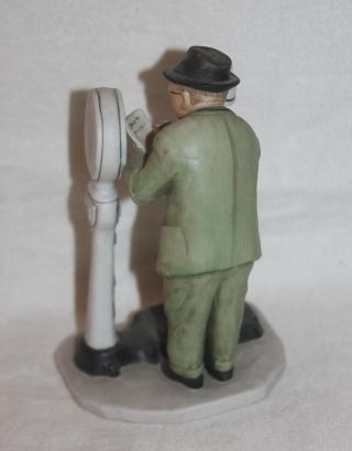 ThriftCHI Gorham Norman Rockwell The Weight In Ceramic Figurine 4