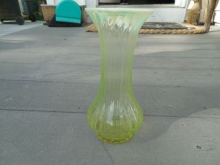 Vintage Depression - Uranium Glass Ribbed Vase With Frosted Top Estate Out