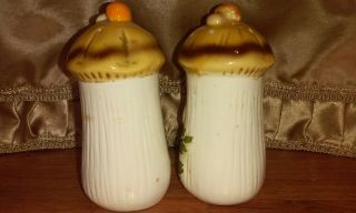 Merry Mushroom Vintage Salt and Pepper Shakers Made in Japan SEARS ROEBUCK 1983 4