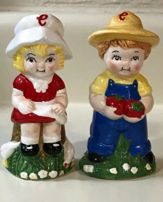 Vintage Rare Salt & Pepper Shakers Boy & Girl Made In China